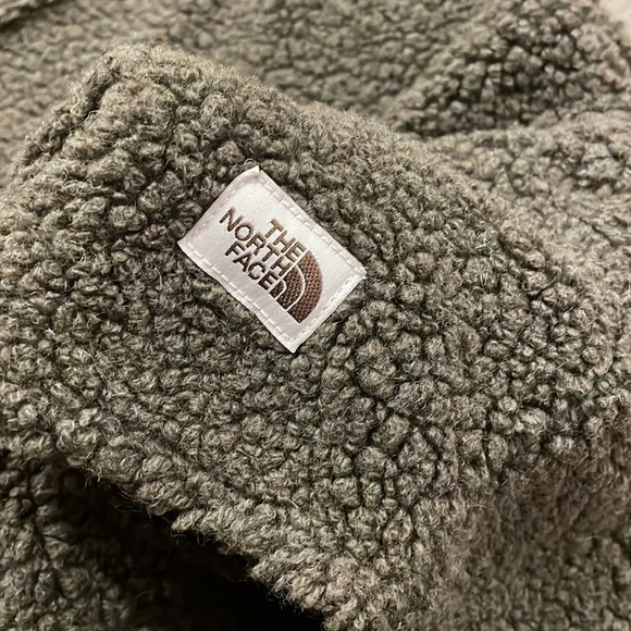 The North Face Wool Harrison Shacket in New Taupe Green Heather Medium - Picture 4 of 12